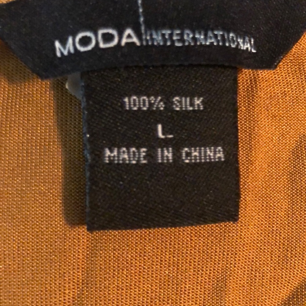 Burnt copper 100% silk Blouse - Picture 2 of 3